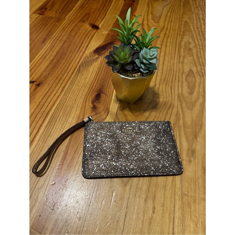Coach Star Glitter Gold Corner Zip Wristlet 7 Inch